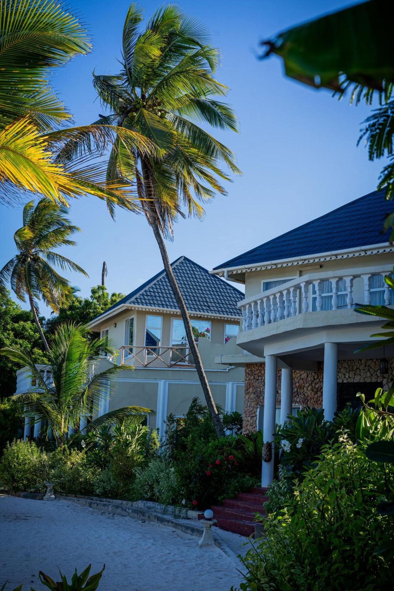 Jafferji Beach Retreat, Hotel Матемве Екстериор снимка