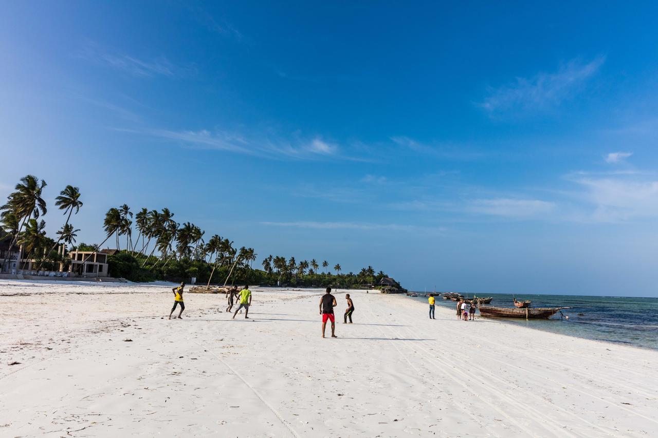 Jafferji Beach Retreat, Hotel Матемве Екстериор снимка